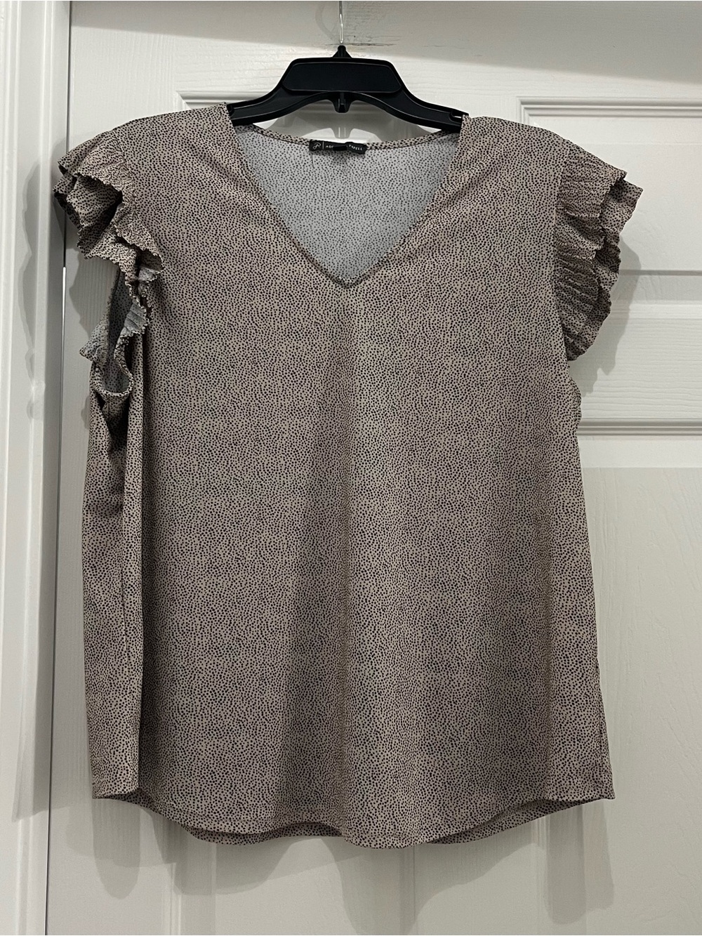 Adrianna Papell Taupe Speckled V-Neck Ruffle Sleeve Blouse